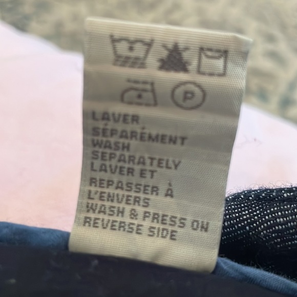 Linen pants with denim look slight flare. Side Zipper/hook closure. No stretch - Picture 4 of 12